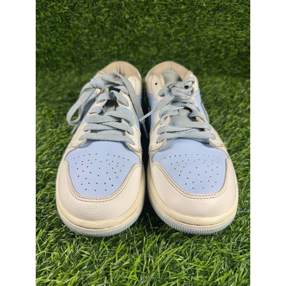 Jordan Air Jordan 1 Low SE Reverse Ice Blue Women's  Sz 9